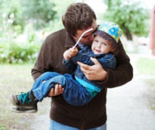 Dad-Custody-min.2203031335513